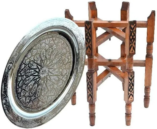 Table basse orientale en laiton et argent, plateau en cèdre, Ø 40 cm, style marocain